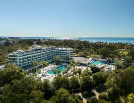 BERRY BLUE HOTEL