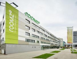 Roomz Vienna Superior или подобен