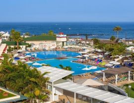 Alexandre Hotel Gala