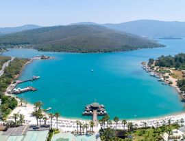 Green Bay Luxury EXCLUSIVE