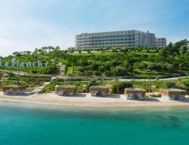 La Blanche Island 5*