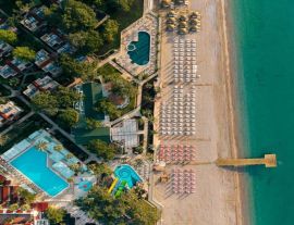 Pirates Beach Club
