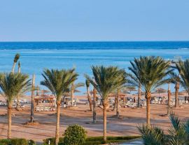 Coral Sea Water World Resort