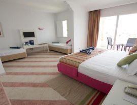 SIMBA CLUB - Golden Tulip Taj Sultan Premium